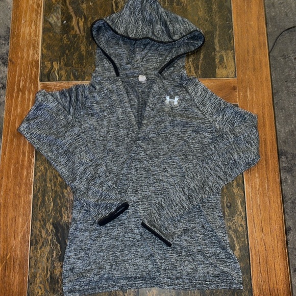 Under Armour Tops - Under amour pullover hoodie long sleeve Gray Size XS